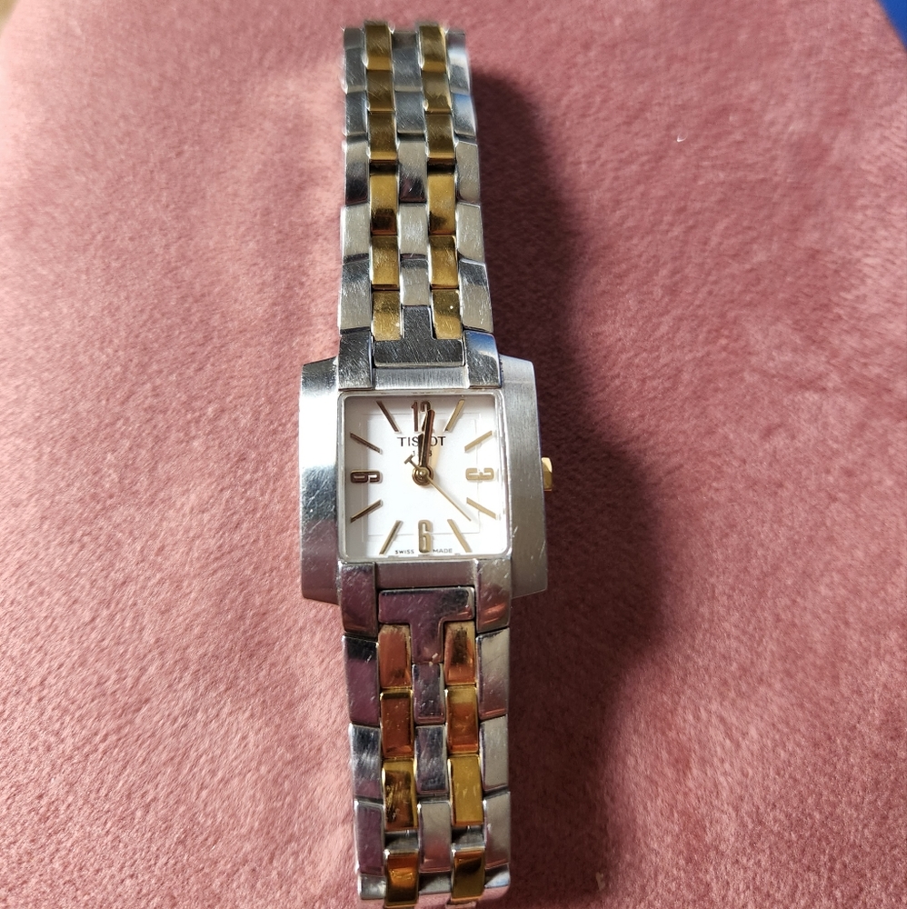 Vintage ladies Tissot❤